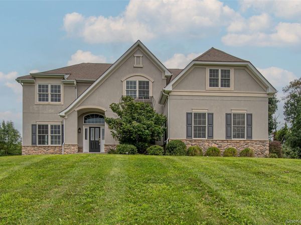 86 Victoria Drive , Poughquag, NY 12570