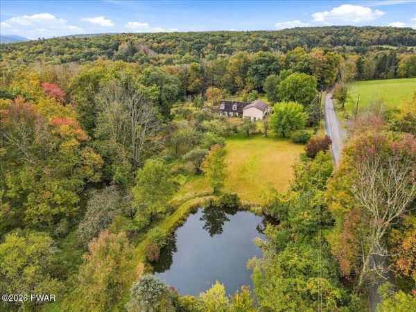 72 Steep Hill Road, Beach Lake, PA 18405