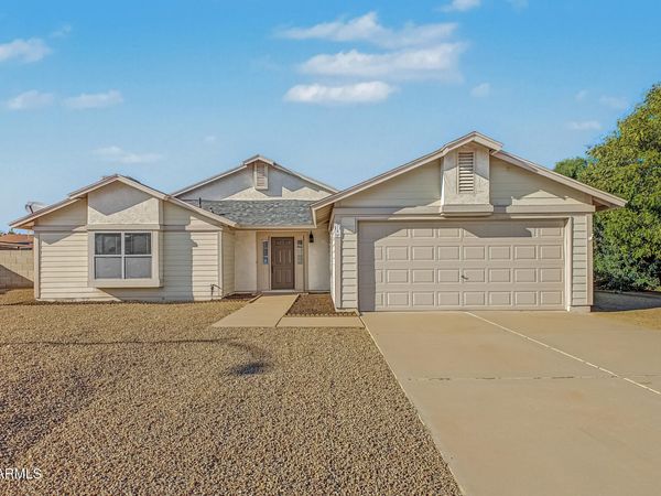 7318 W SIERRA Street, Peoria, AZ 85345