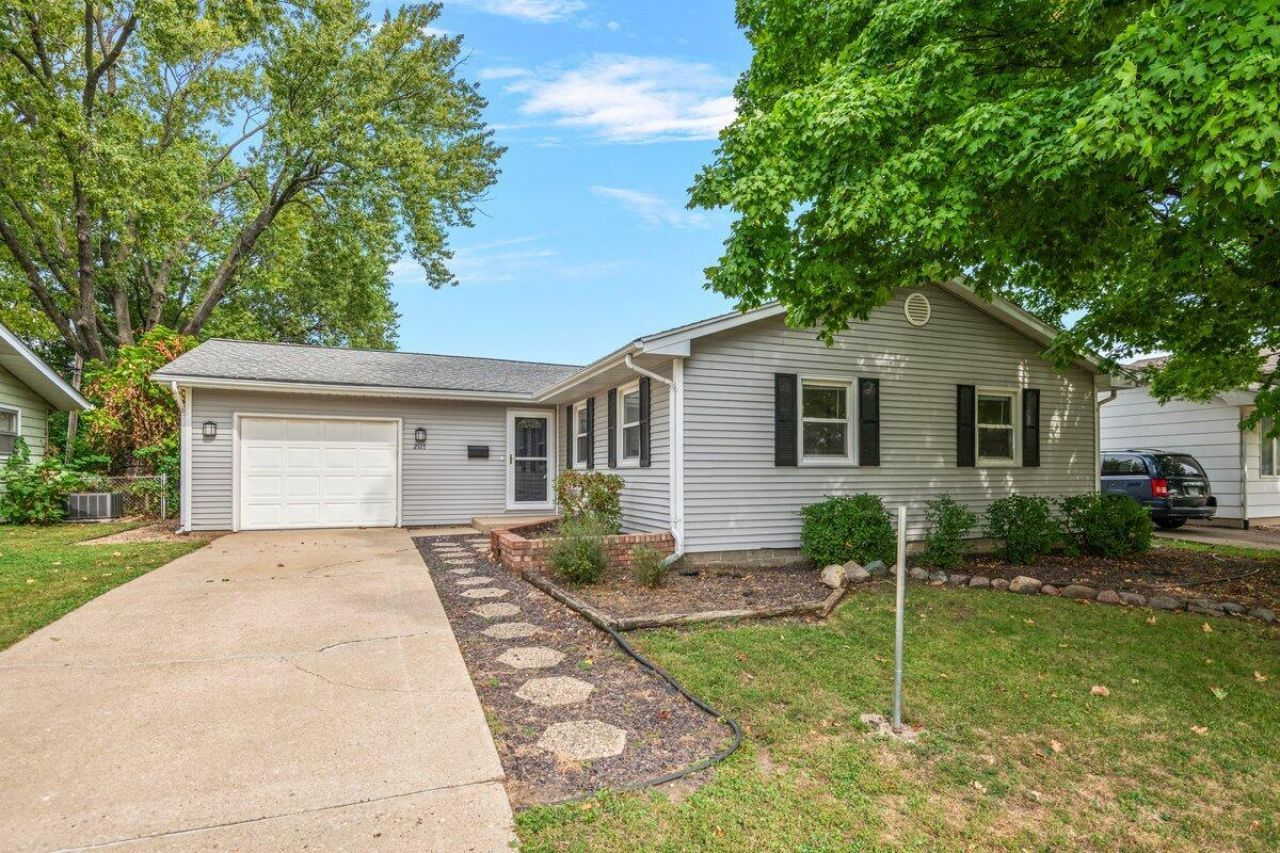 2117 N Keokuk Road, Springfield, IL 62702 Main Photo
