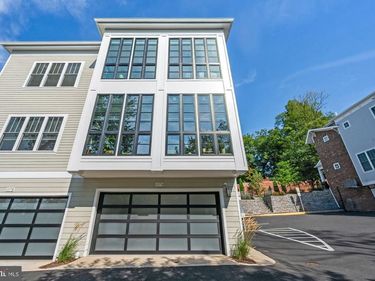 117 PARK STREET NE, Unit A, VIENNA, VA 22180