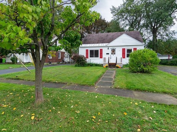 227 Beechwood Avenue, Liverpool, NY 13088