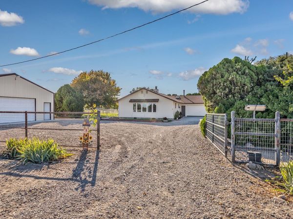 4331 S Grand View Lane, Ontario, OR 97914