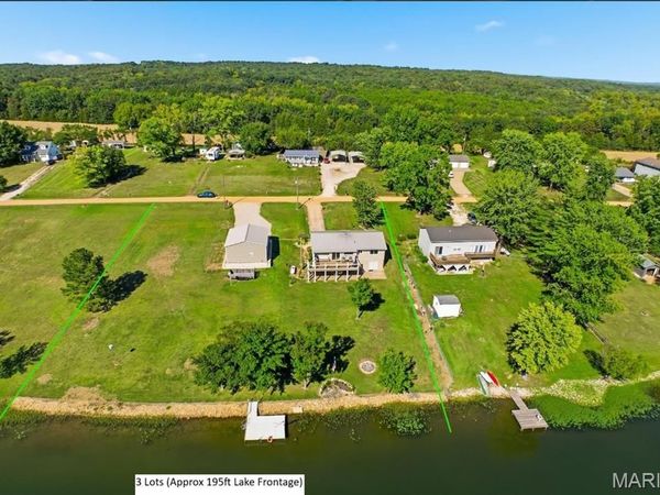 100 N Lake Drive, Leslie, MO 63056