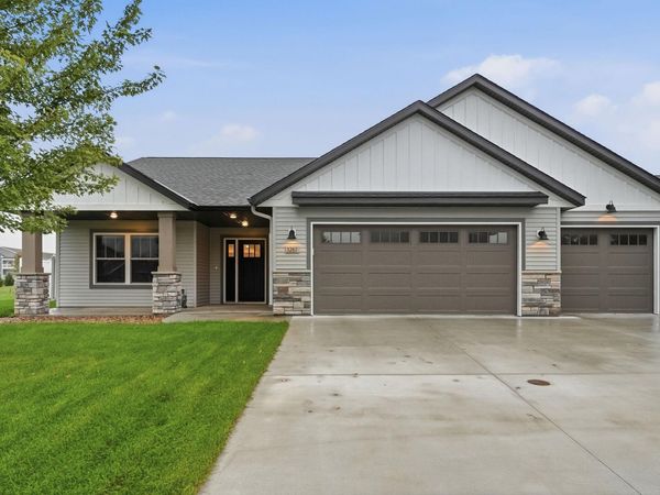 3267 Old Stone Way NE, Sauk Rapids, MN 56379