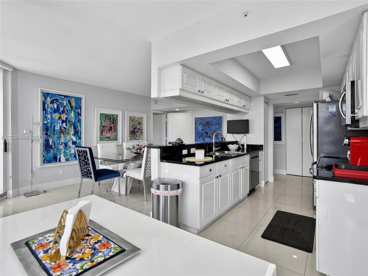21055 Yacht Club Dr, Unit 710, Aventura, FL 33180 Photo
