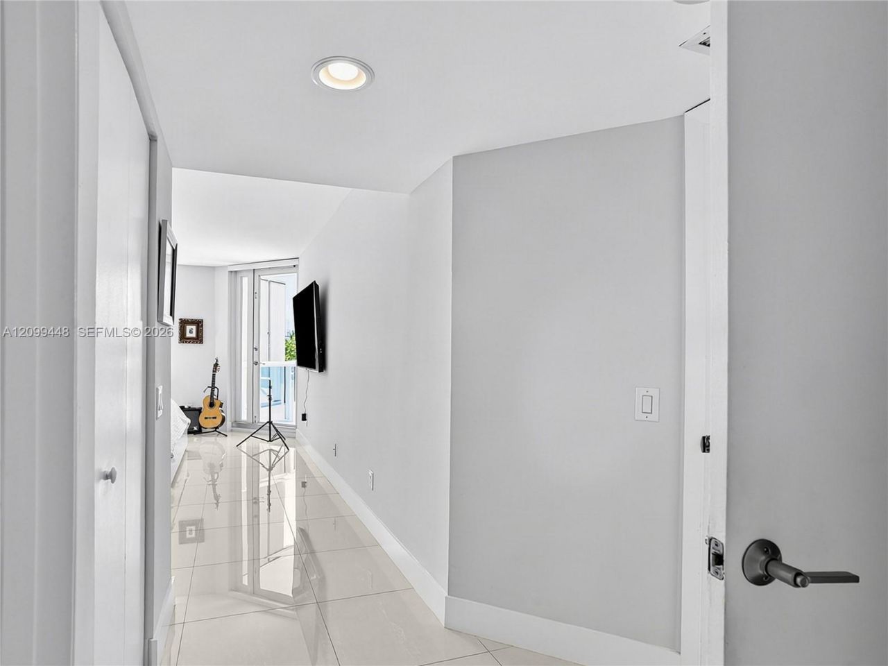 21055 Yacht Club Dr, Unit 710, Aventura, FL 33180 Photo