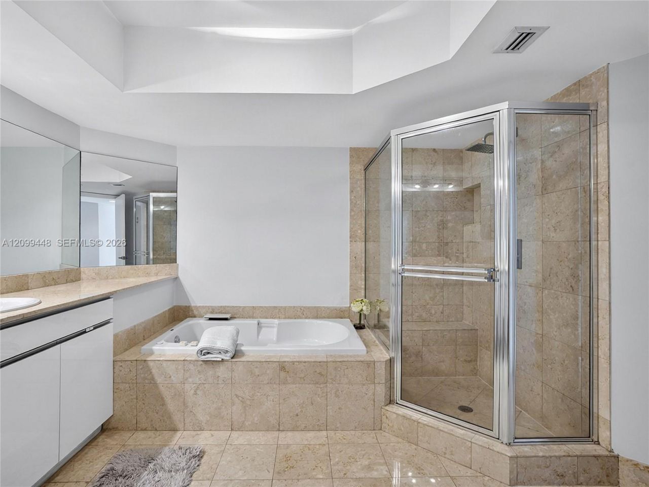 21055 Yacht Club Dr, Unit 710, Aventura, FL 33180 Photo