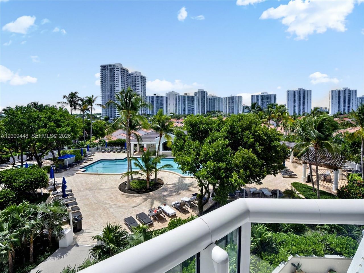 21055 Yacht Club Dr, Unit 710, Aventura, FL 33180 Photo