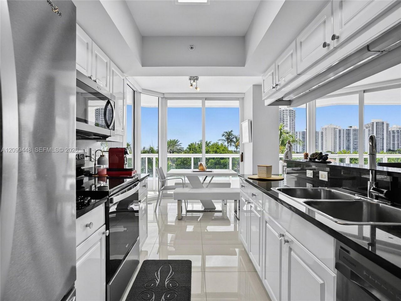 21055 Yacht Club Dr, Unit 710, Aventura, FL 33180 Photo