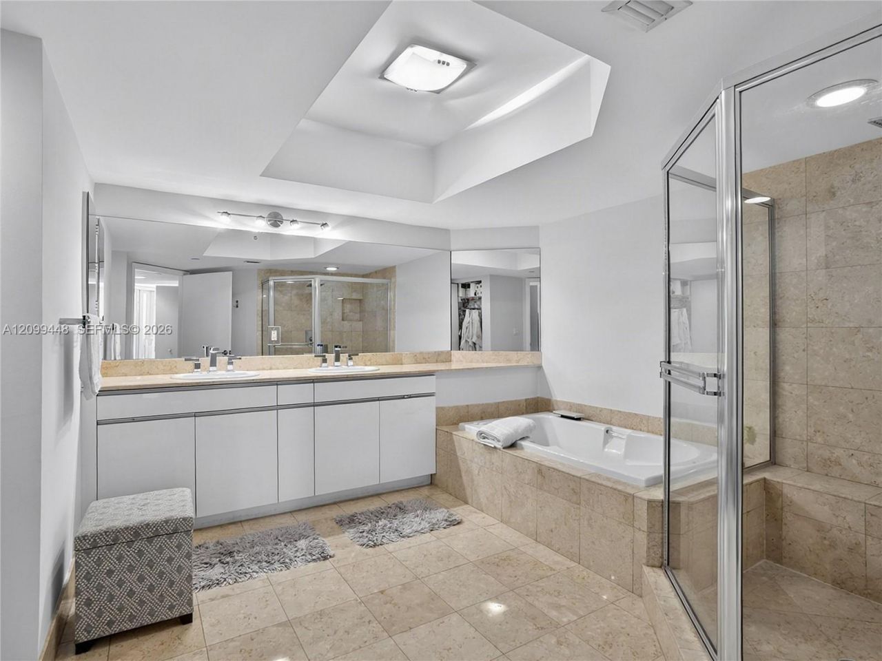 21055 Yacht Club Dr, Unit 710, Aventura, FL 33180 Photo