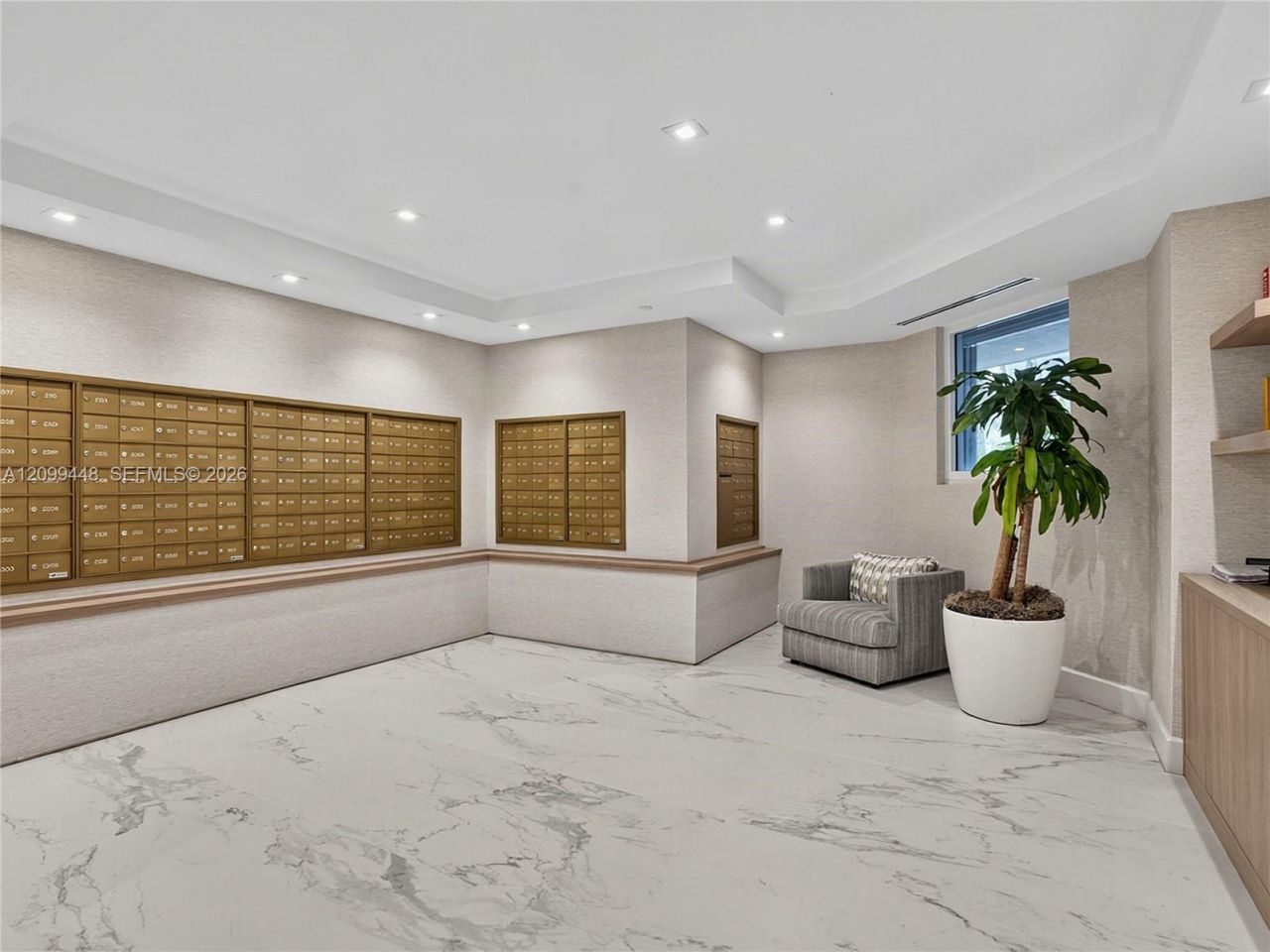 21055 Yacht Club Dr, Unit 710, Aventura, FL 33180 Photo