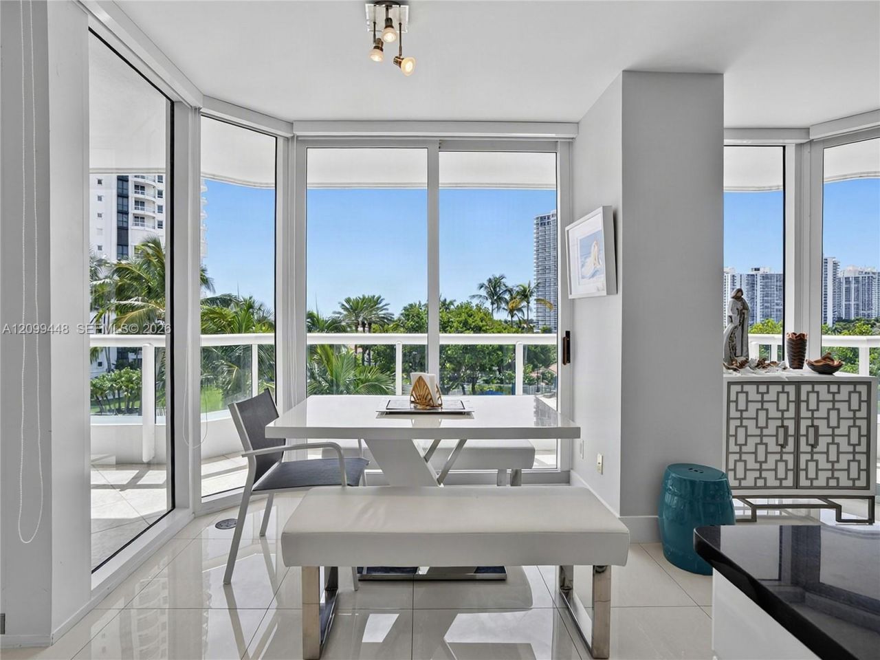 21055 Yacht Club Dr, Unit 710, Aventura, FL 33180 Photo