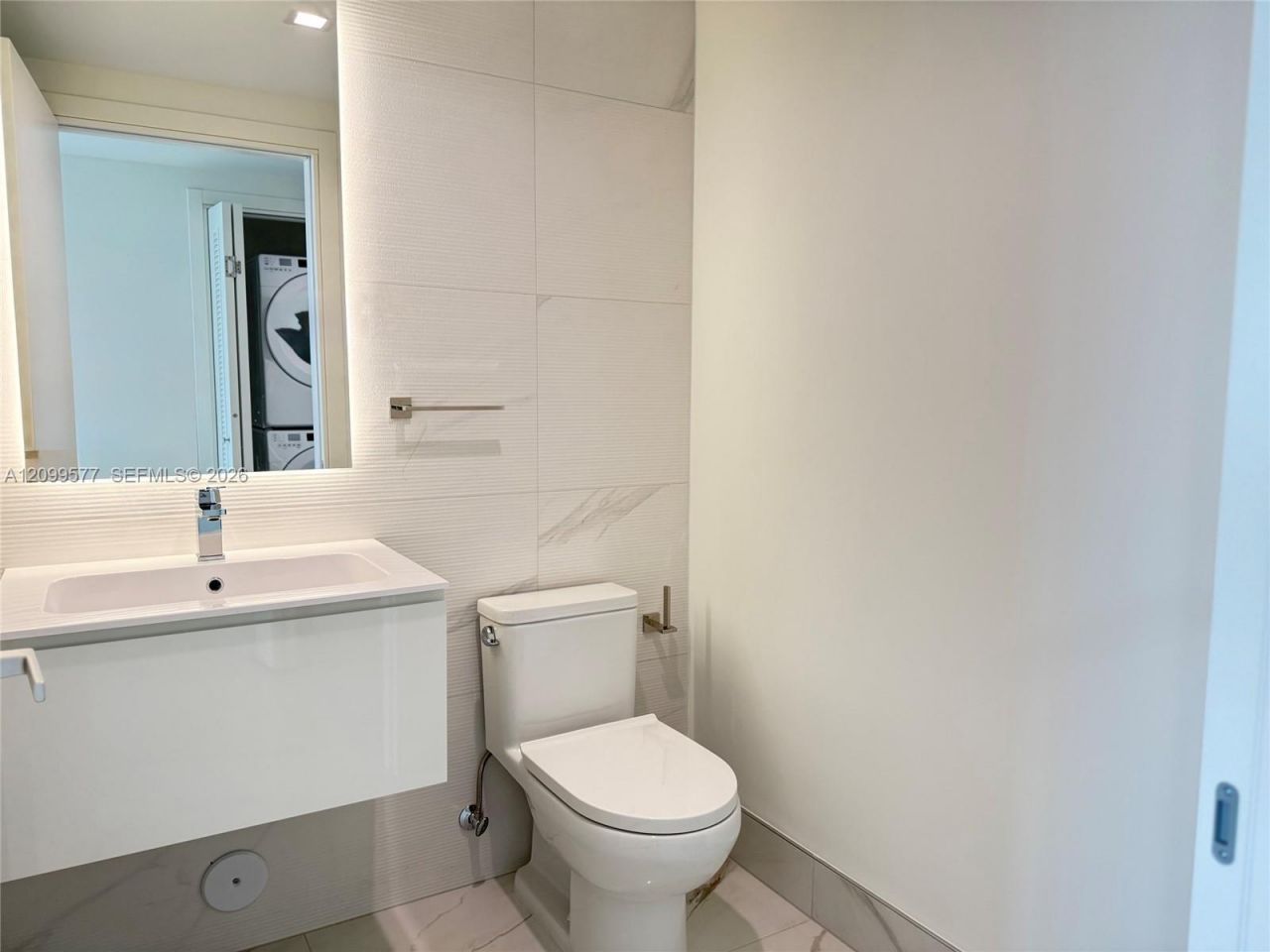 1170 E Hallandale Beach, Unit 1407, Hallandale Beach, FL 33009 Photo