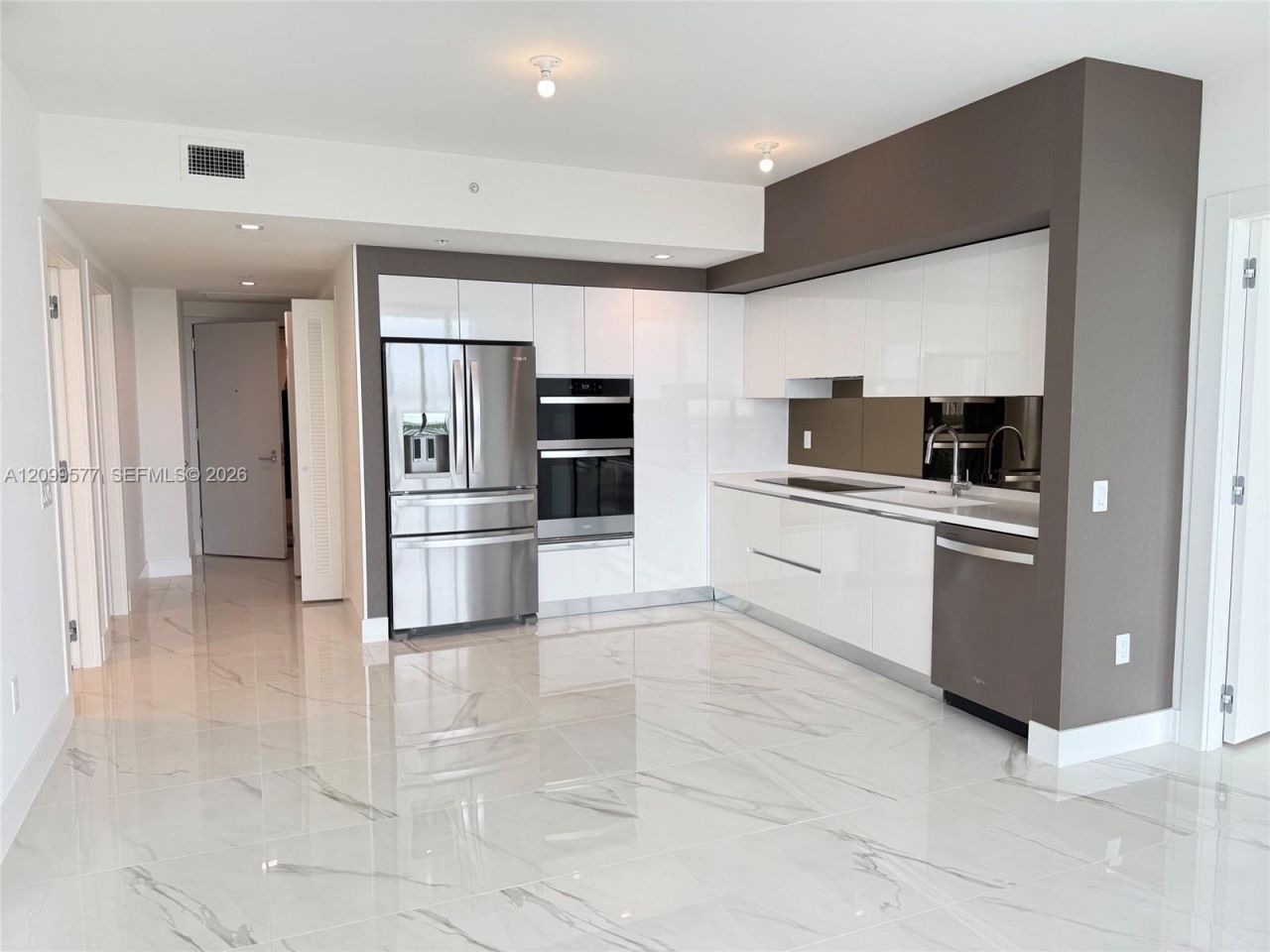 1170 E Hallandale Beach, Unit 1407, Hallandale Beach, FL 33009 Photo