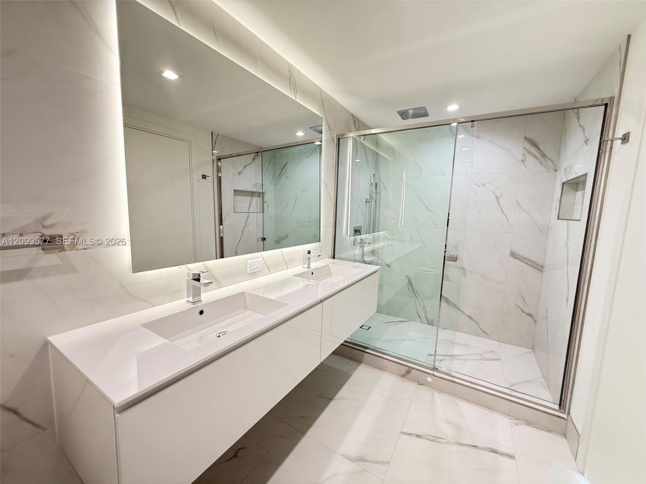 1170 E Hallandale Beach, Unit 1407, Hallandale Beach, FL 33009 Photo
