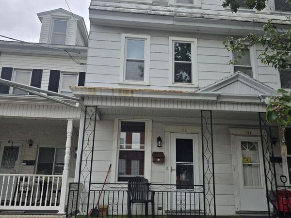 119 N VINE Street , Mt. Carmel, PA 17851