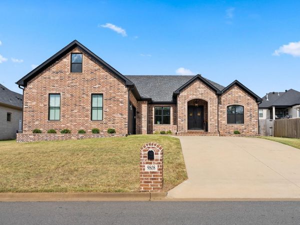 9808 Meadow Creek Drive, Sherwood, AR 72120