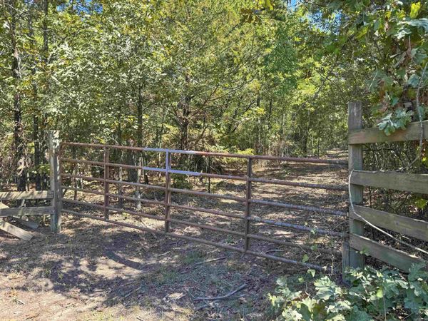 1450 Pole Ranch Road , Shirley, AR 72153