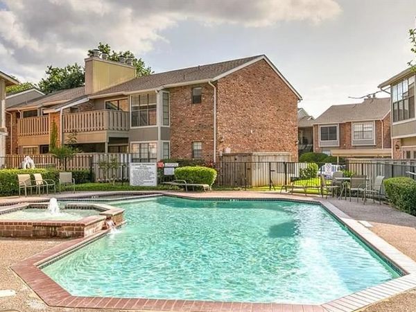 2700 Silver Creek Drive, Unit 166, Arlington, TX 76006