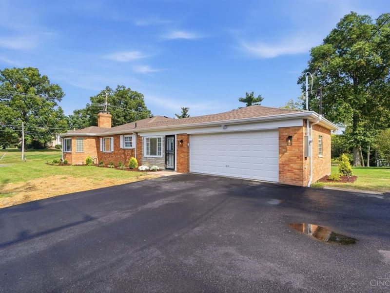 5291 Cleves Warsaw Pike, Delhi Township, OH 45238 Photo 2
