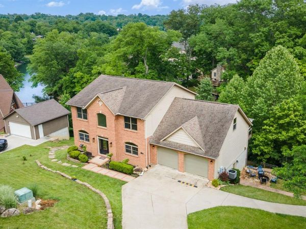1753 E Cove Circle, Lawrenceburg, IN 47025