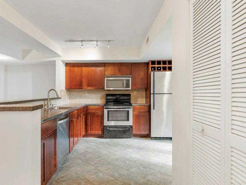 927 Auburnview Drive, Cincinnati, OH 45206 Photo 7
