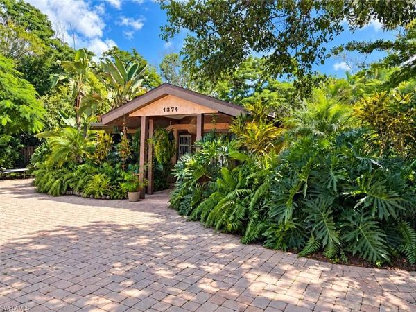 1374 13th ST N, NAPLES, FL 34102