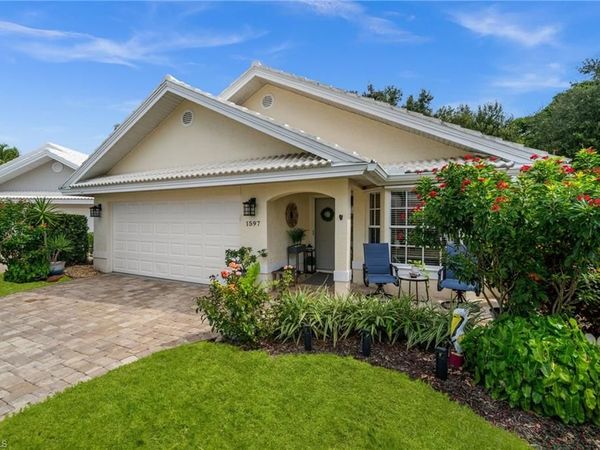1597 Weybridge CIR , Unit 13, NAPLES, FL 34110