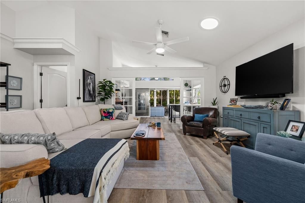 1597 Weybridge Cir , Unit 13, Naples, FL 34110 Photo
