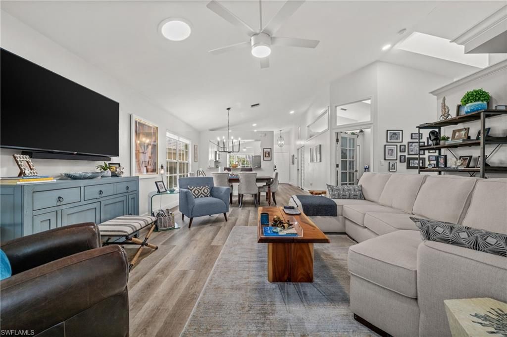 1597 Weybridge Cir , Unit 13, Naples, FL 34110 Photo