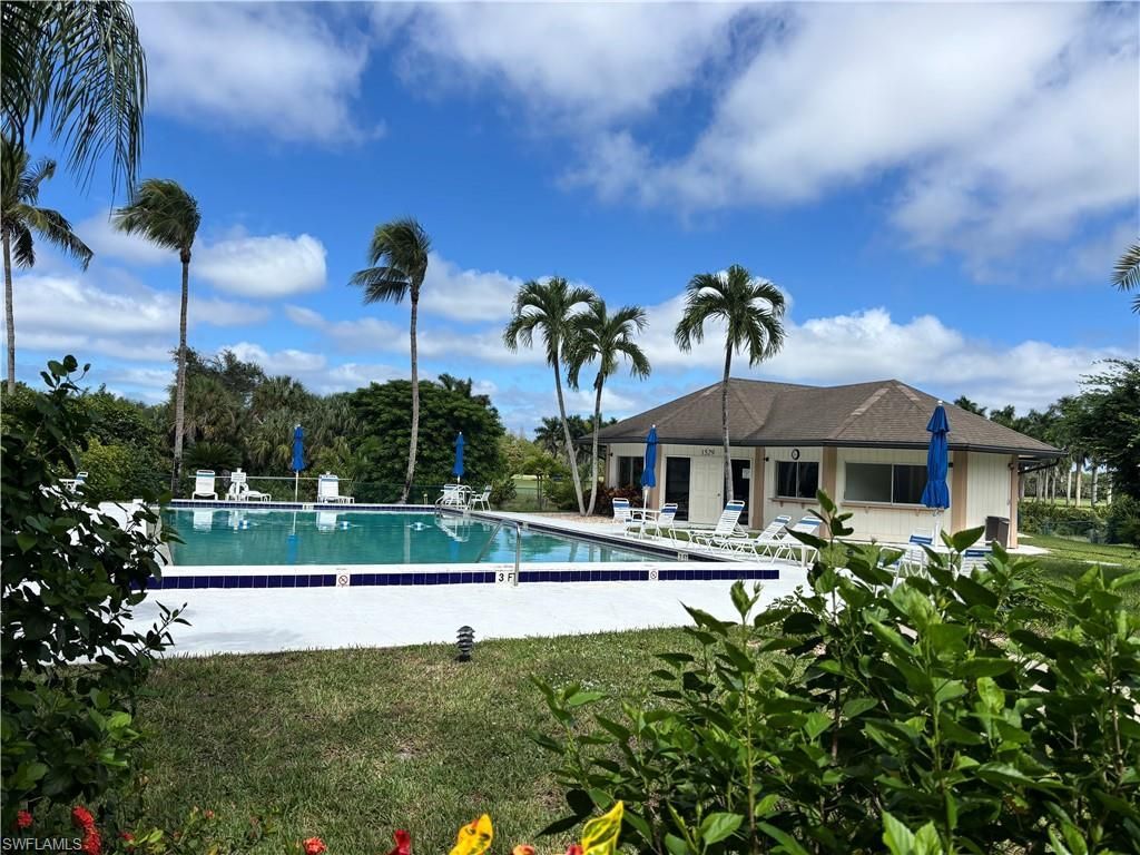 1597 Weybridge Cir , Unit 13, Naples, FL 34110 Photo