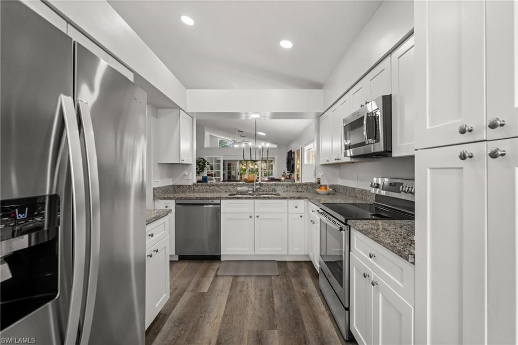 1597 Weybridge Cir , Unit 13, Naples, FL 34110 Photo