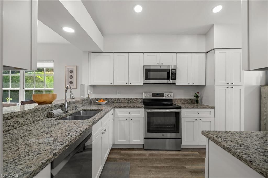 1597 Weybridge Cir , Unit 13, Naples, FL 34110 Photo