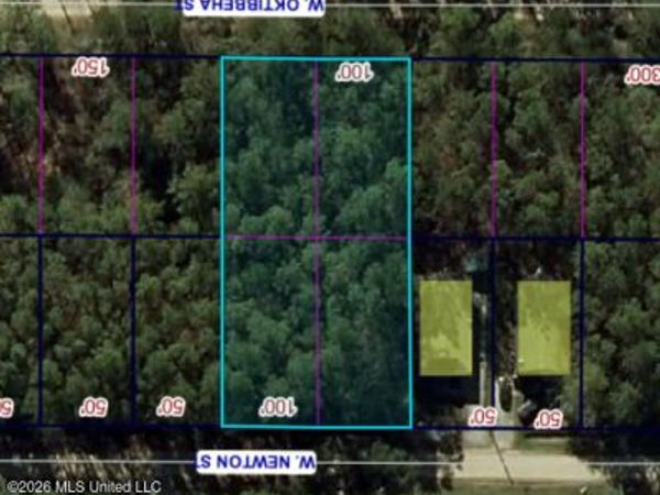 W Newton Street, Bay Saint Louis, MS 39520