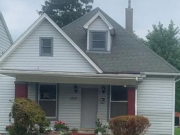 1332 1st Avenue, Terre Haute, IN 47807