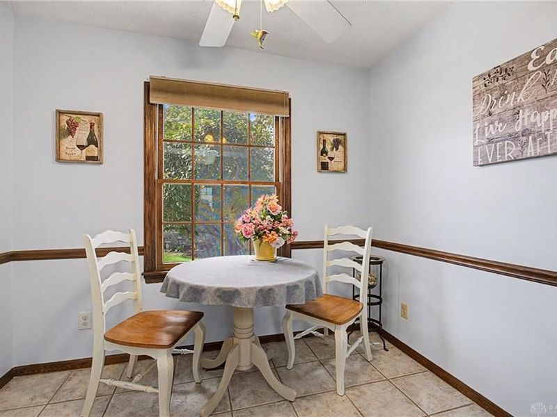129 W Van Lake Drive, Vandalia, OH 45377 Photo 18