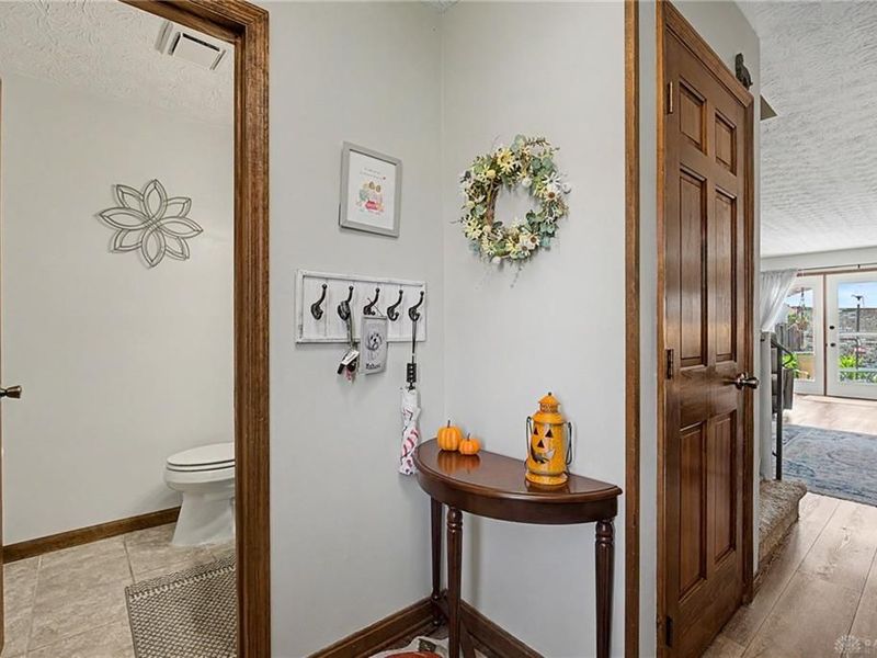129 W Van Lake Drive, Vandalia, OH 45377 Photo 7