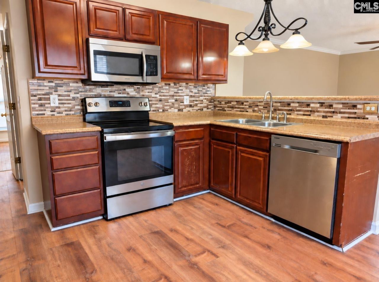 1214 Glendevon Circle  Photo 12