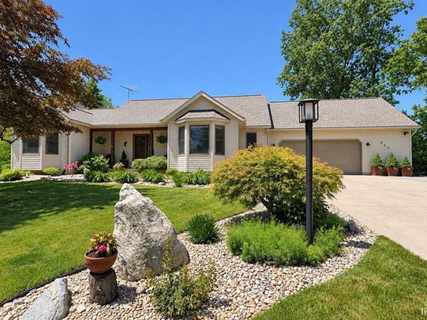 603 Redbud Lane, Middlebury, IN 46540