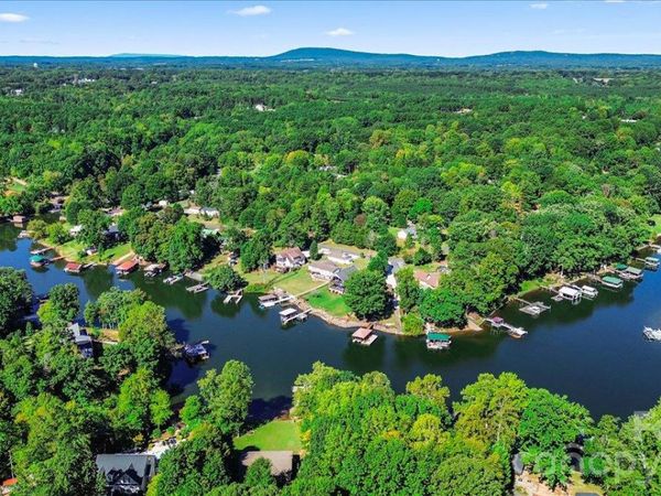 7177 Executive Circle, Denver, NC 28037