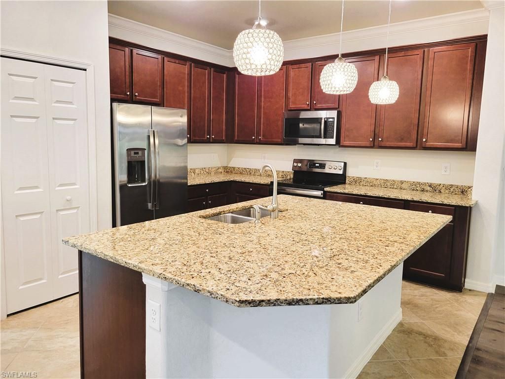 9137 Glenforest Dr , Naples, FL 34120 Photo