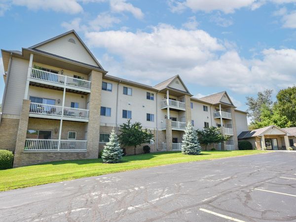 223 Fifth St, Unit 317, Hartford, WI 53027