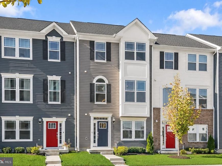 2112 Woodlands Road, Baltimore, MD 21244 Main Photo
