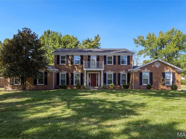 14300 Markham Lane, Chesterfield, MO 63017