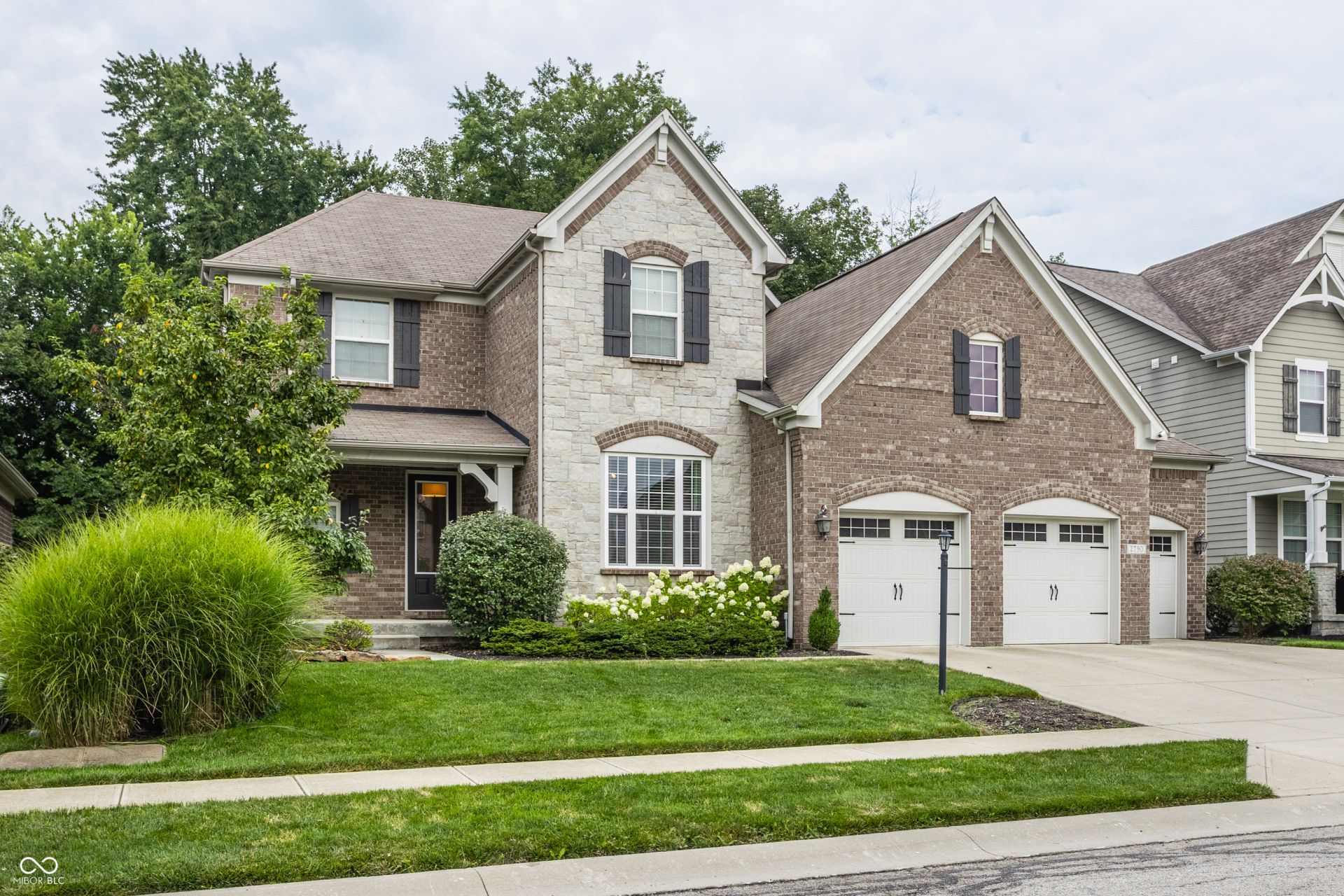 2790 W High Grove Circle, Zionsville, IN 46077 Main Photo