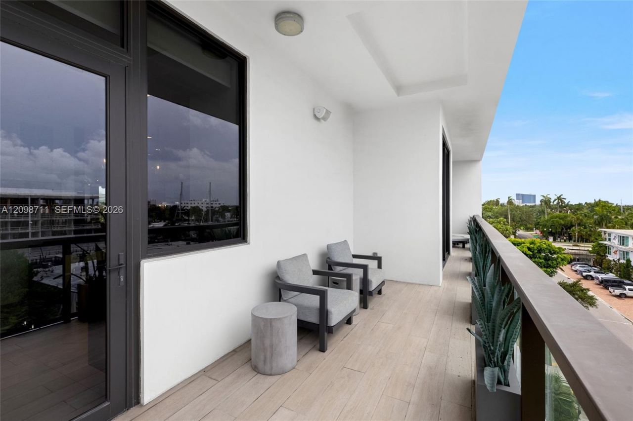 30 Isle Of Venice Dr , Unit PH3, Fort Lauderdale, FL 33301 Photo