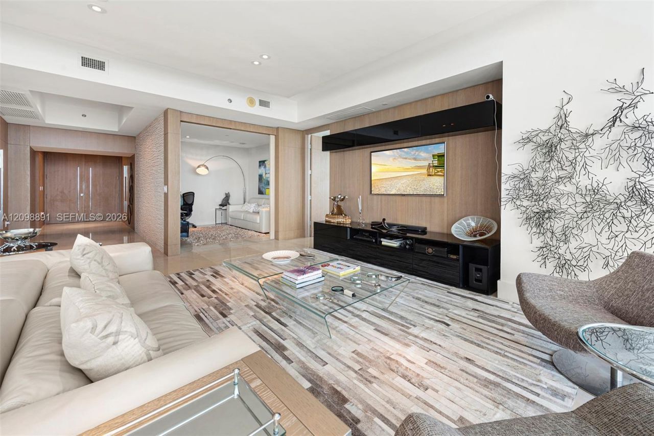 15901 Collins Ave , Unit 2801, Sunny Isles Beach, FL 33160 Photo
