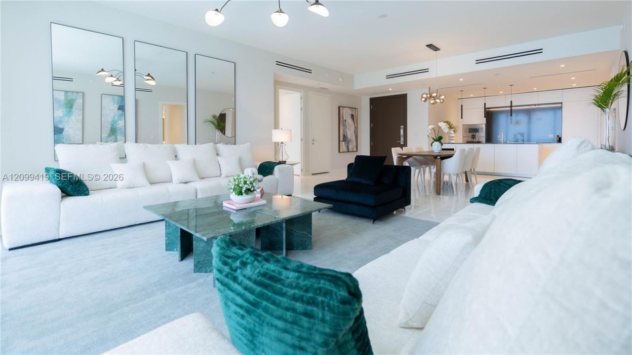 300 Biscayne Boulevard Way , Unit 503C, Miami, FL 33131 Photo