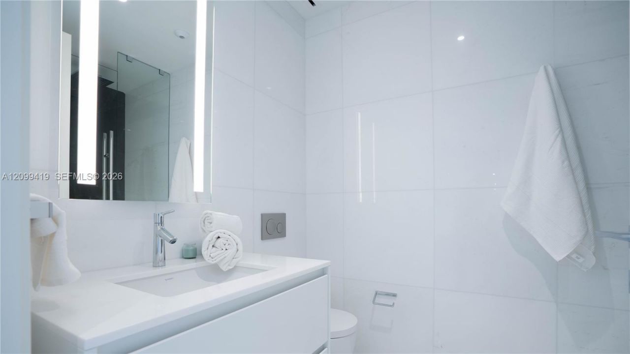 300 Biscayne Boulevard Way , Unit 503C, Miami, FL 33131 Photo